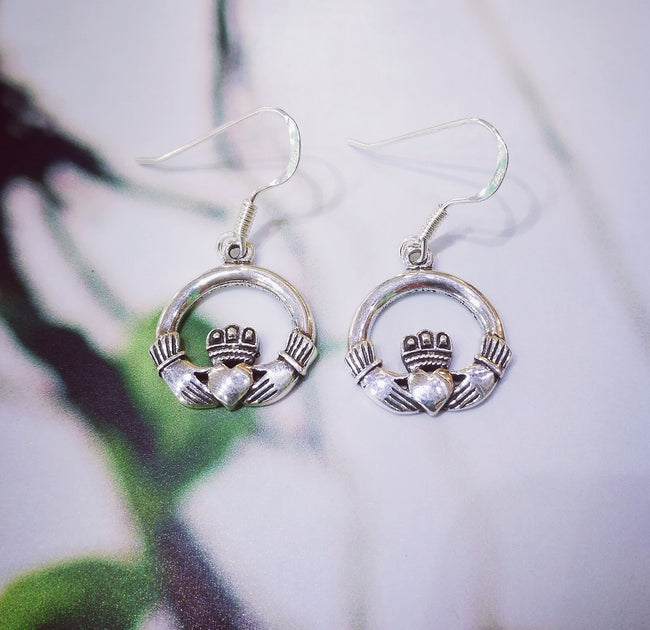 Sterling silver shop claddagh earrings